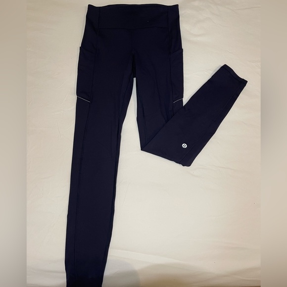 Lululemon High Rise 28” Legging with Pockets - Picture 1 of 4